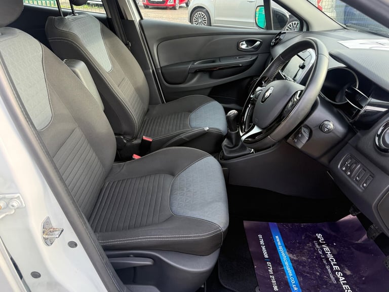 2015 Renault Clio 1.5 dCi Dynamique S Nav Hatchback 5dr Diesel Manual Euro 6