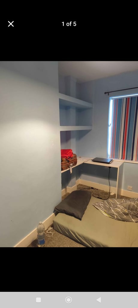 Room for rent on Cippenham lane Slough (preferably ladies)
