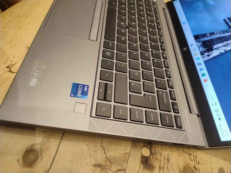 HP Firefly 14 Gaming/Graphics Laptop - Core i7-11th gen 16GB 512GB SSD NVidia   Graphics 4GB VRAM