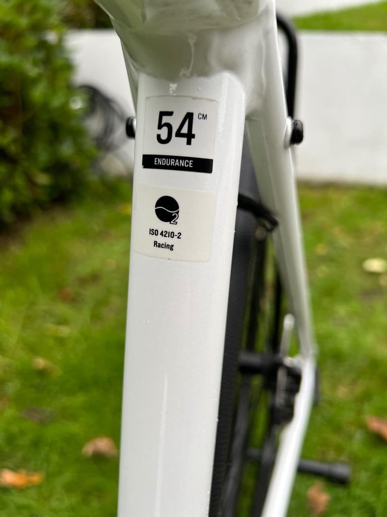 Trek Domane AL3 Disc - Endurance / Road / Gravel Bike - Carbon Forks - 54cm