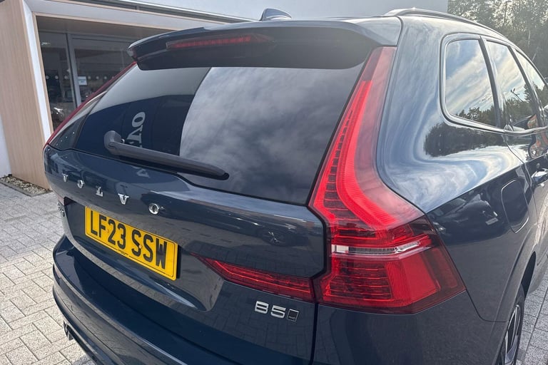 2023 Volvo XC60 2.0 B5 MHEV Ultimate SUV 5dr Petrol Hybrid Auto AWD Euro 6 (s/s) (250 ps) ESTATE ...