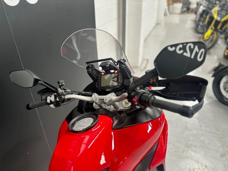 STUNNING 2016/16 DUCATI MULTISTRADA 1200 MOTORCYCLE 