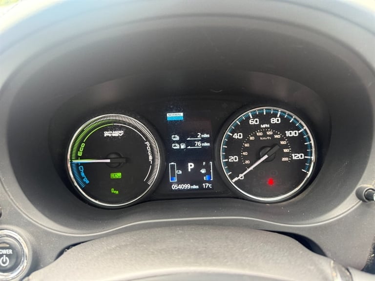 2018 Mitsubishi Outlander 2.0h 12kWh 4h SUV 5dr Petrol Plug-in Hybrid CVT 4WD Euro 6 (s/s) (200 p...