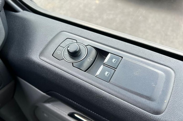 2025 Ford Transit Custom 280 Limited AUTO L2 LWB FWD 2.0 EcoBlue 136ps, PLYLINED Automatic Panel ...