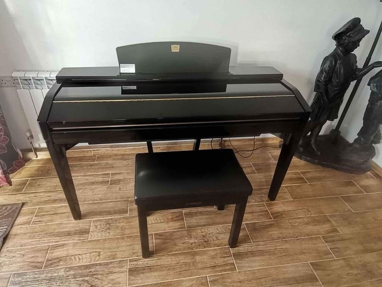 image for CAN DELIVER - HIGHLY POLISHED YAMAHA CLAVINOVA CVP-505 DIGITAL PIANO IN V.G.C. 