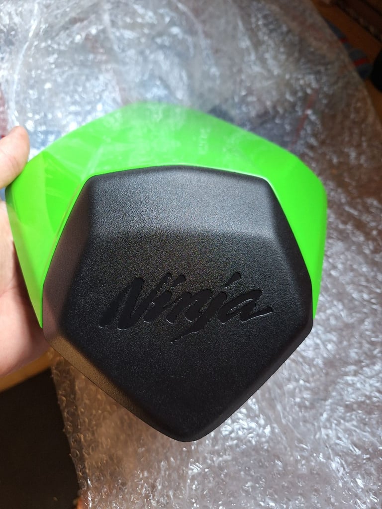image for Zx6r rear seat cowl 