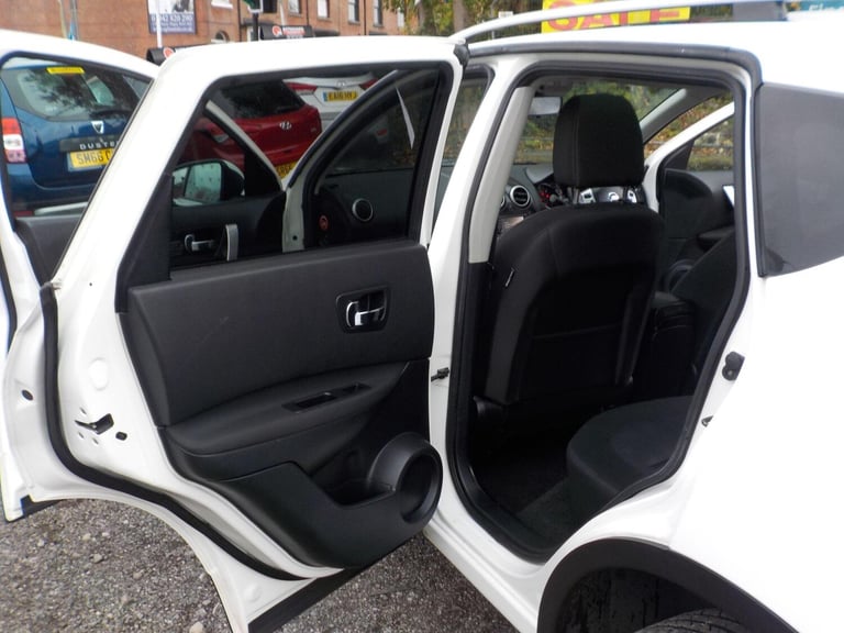 2012 Nissan Qashqai 1.5 dCi n-tec+ 2WD Euro 5 5dr HATCHBACK Diesel Manual