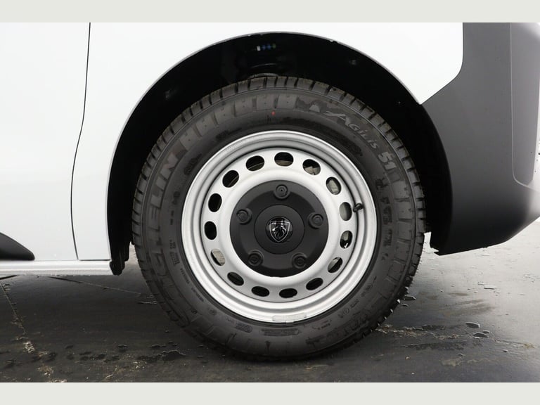 2025 Peugeot Expert 1.5 BlueHDi 120 Professional Van PANEL VAN DIESEL Manual