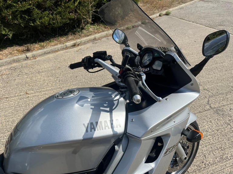 2002 52 YAMAHA FJR 1300 FJR1300 SPORTS TOURER LUGGAGE NEW MOT HPI CLEAR