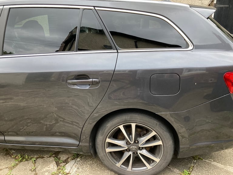Toyota, AVENSIS, Estate, 2014, Manual, 1998 (cc), 5 doors