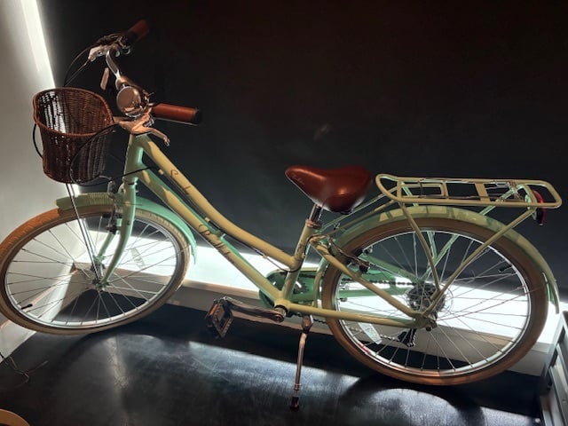 GIRLS PEMBERTON SOMERBY 24 INCH BIKE