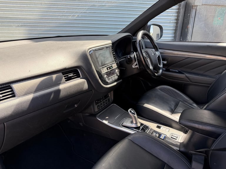 2019 68 MITSUBISHI OUTLANDER HYBRID PETROL + ELECTRIC DAMAGED REPAIRABLE SALVAGE