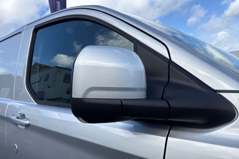 2024 Ford Transit Custom 2.0 EcoBlue 170ps H1 Van Limited Auto-Tailgate-NAV Van DIESEL Automatic