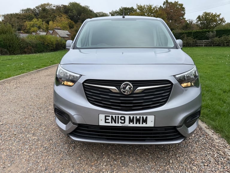 2019 Vauxhall Combo 1.5 Turbo D 2300 Sportive L2 H1 Euro 6 (s/s) 4dr PANEL VAN Diesel Manual