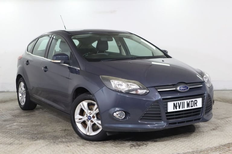 2011 Ford Focus 1.6 Zetec Hatchback 5dr Petrol Manual Euro 5 (105 ps) Hatchback Petrol Manual
