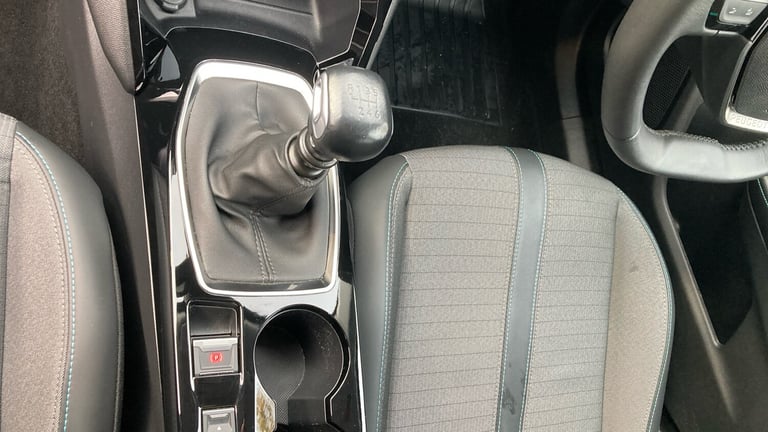 2022 Peugeot 2008 1.2 PureTech Allure Premium+ 5dr Petrol Estate Estate Petrol Manual