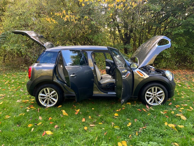 2011 MINI Countryman 1.6 Cooper 5dr Auto HATCHBACK Petrol Automatic
