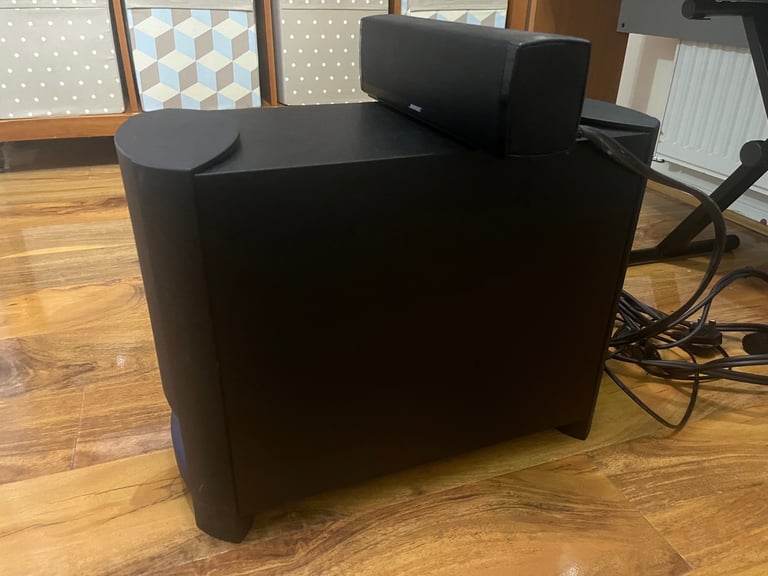 BOSE Cinemate 15 Home Cinema System Complete w Remote 300W Huge BASS