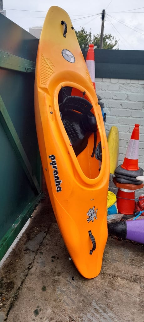kayak Pyranha 232