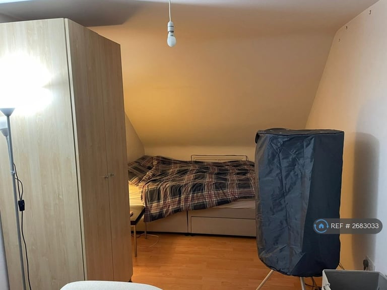 1 bedroom in Holly Tree Farm, Manchester, M20 (#2683033)