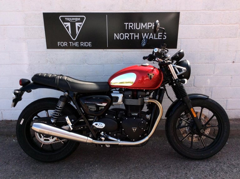 2023 TRIUMPH SPEED TWIN 900 CHROME EDITION in Red Hopper