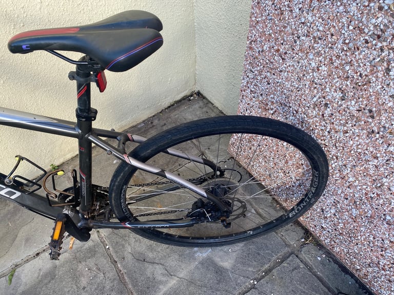 Bike Carrera hybrid 