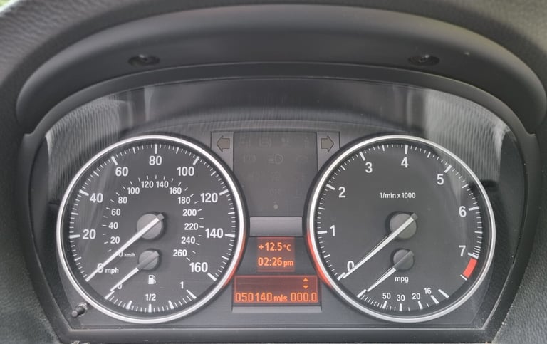 2010 BMW 3 Series 320i M SPORT CONVERTIBLE CONVERTIBLE Petrol Manual
