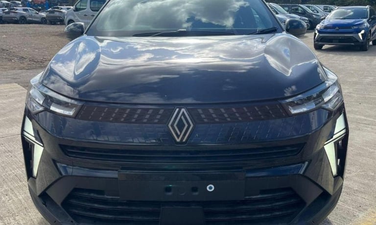 Renault captur 2024 on front end parts wanted. 