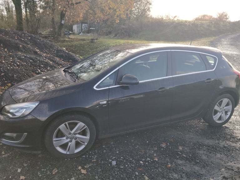 Vauxhall, ASTRA, Hatchback, 2015, Manual, 1956 (cc), 5 doors