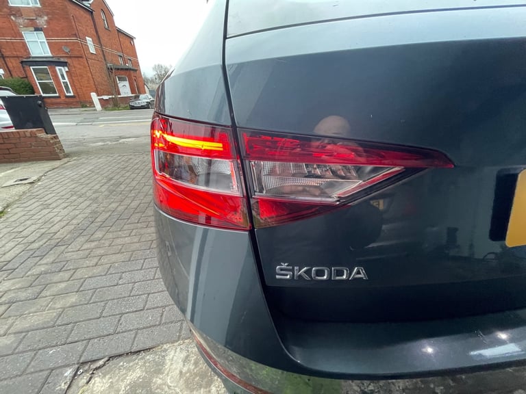 2017 Skoda Superb 2.0 TDI CR SE 5dr DSG ESTATE Diesel Automatic