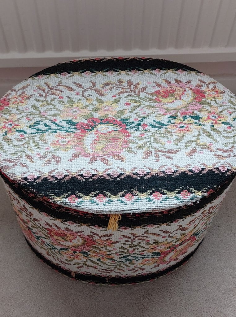 Oval Storage Box Tapestry Decorated