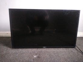 LG 32 inch smart tv with wall mount 