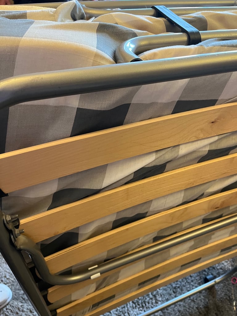 image for Fold up single bed 