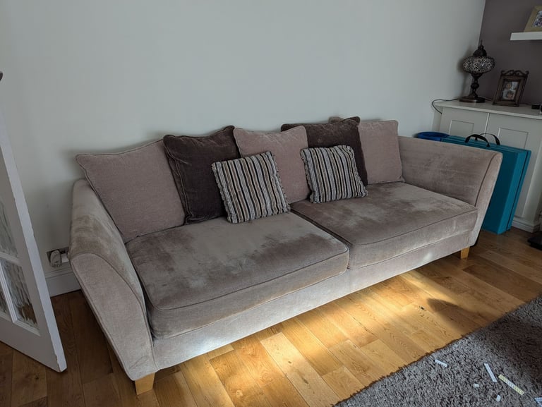 4 seater and 3 seater sofa 