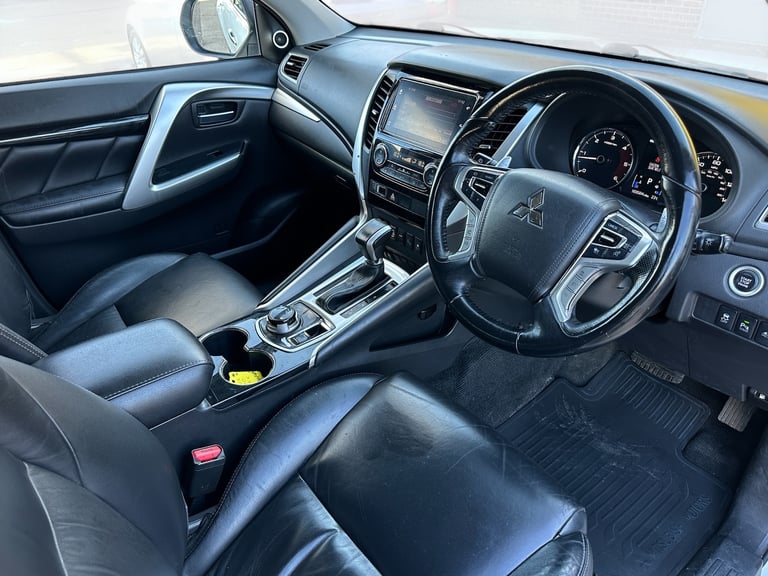 2020 70 MITSUBISHI SHOGUN SPORT 2.4 DI-DC 4 5dr AUTO TURBO DIESEL 4x4 7 SEATS