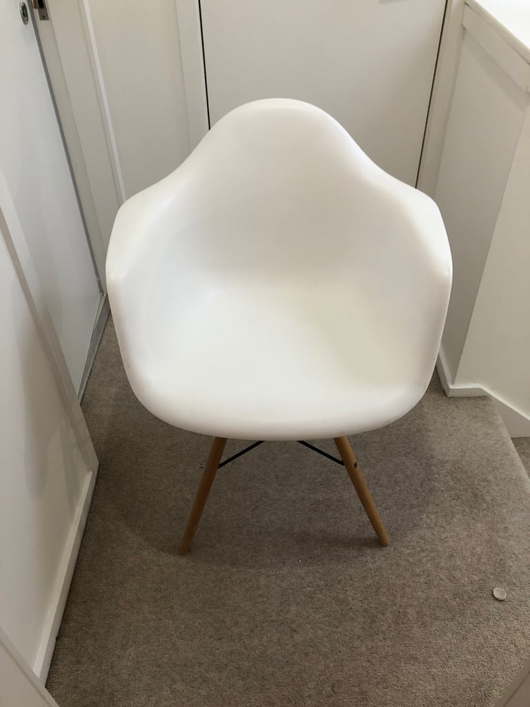 image for Vitra ‘armchair’ in white 