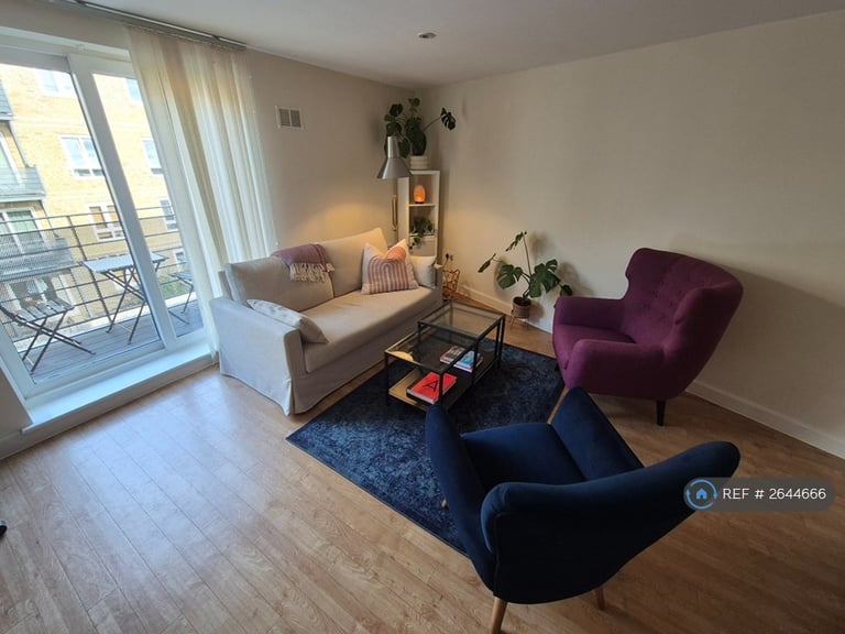 1 bedroom flat in Crowngate House, London, E3 (1 bed) (#2644666)