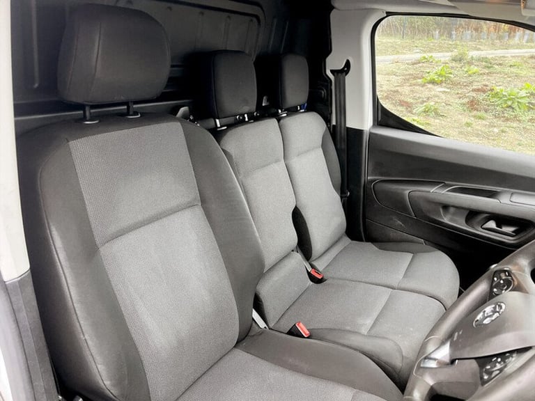 2021 Vauxhall Combo Turbo D 2300 Sportive Panel Van Diesel Manual