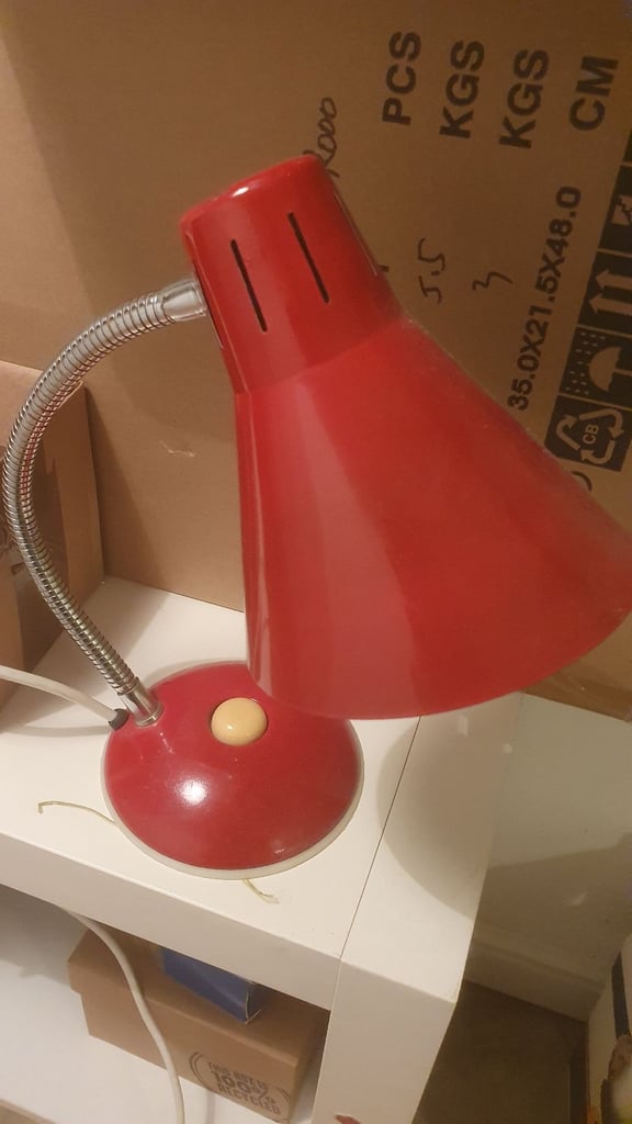 image for 2 vintage desk lamps need hew home & love