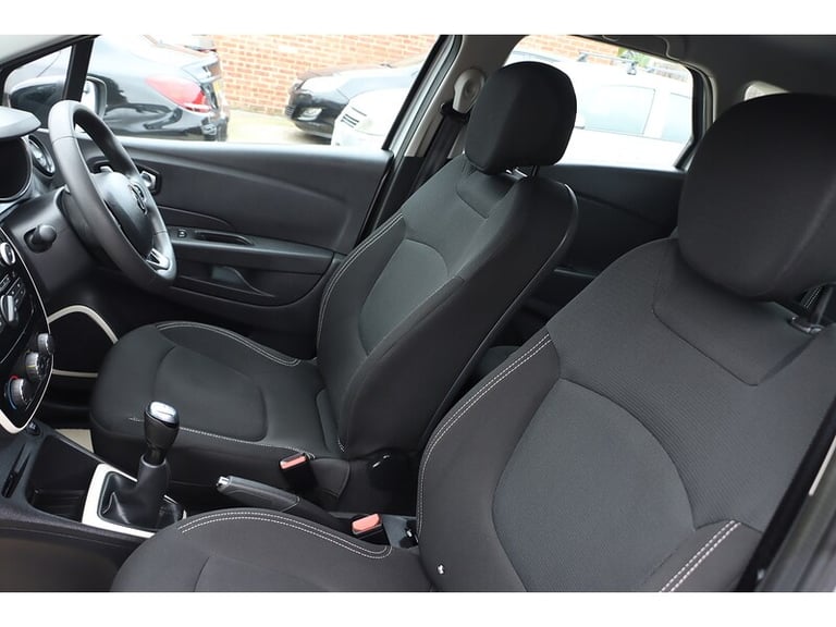 2018 Renault Captur TCe ENERGY Play SUV Petrol Manual