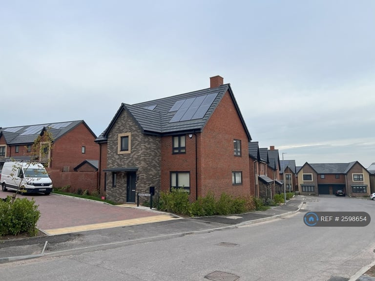 4 bedroom house in Wheaton Road, Bristol, BS34 (4 bed) (#2598654)