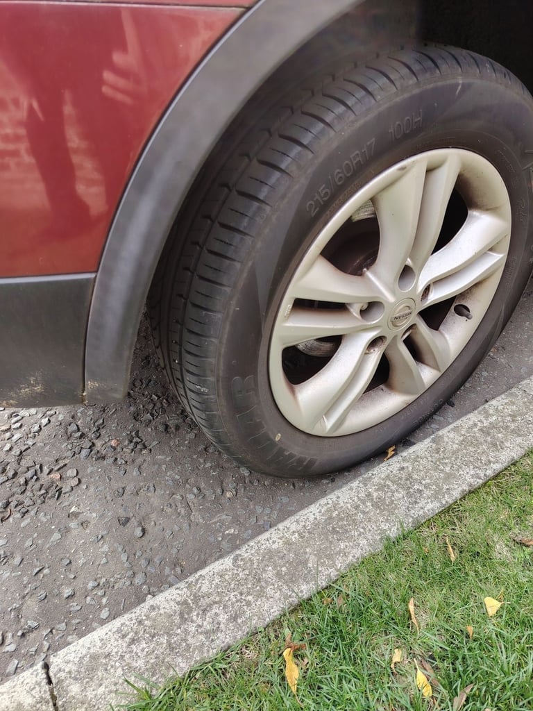 Nissan, QASHQAI, Hatchback, 2011, Manual, 1461 (cc), 5 doors