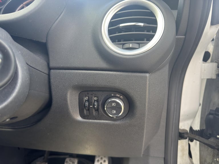 2014 Vauxhall Corsa 1.2 16V Limited Edition Hatchback 3dr Petrol Manual Euro 5 (85 ps) Hatchback ...