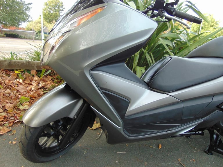 Honda NSS 300 A-D 2016 Forza 300cc Automatic Scooter low miles serviced new MOT 