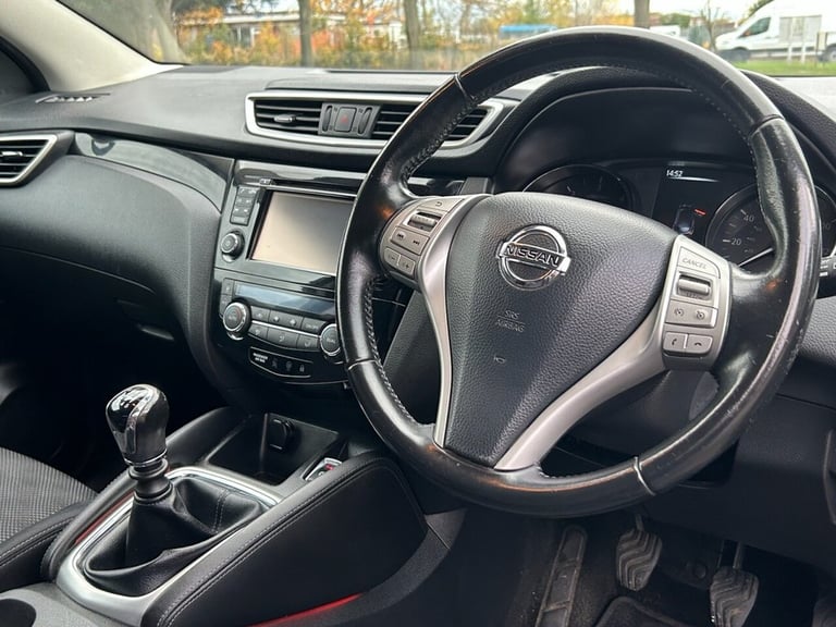 2017 Nissan Qashqai 1.5 dCi N-Connecta SUV 5dr Diesel Manual 2WD Euro 6 (s/s) (110 ps) HATCHBACK ...