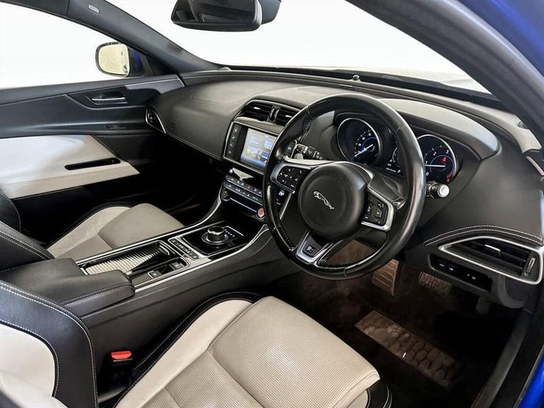 2018 Jaguar XE 2.0d R-Sport Auto Euro 6 (s/s) 4dr Automatic Saloon Diesel Automatic
