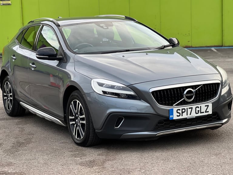 2017 Volvo V40 D2 [120] Cross Country Nav Plus 5dr HATCHBACK Diesel Manual