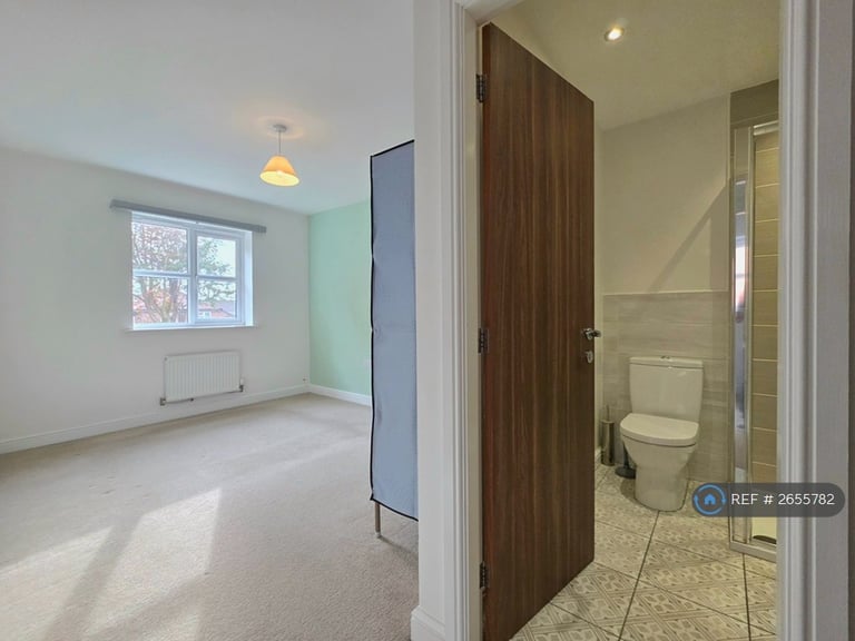 3 bedroom house in Commissioner Square, Paddington, Warrington, WA1 (3 bed) (#2655782)