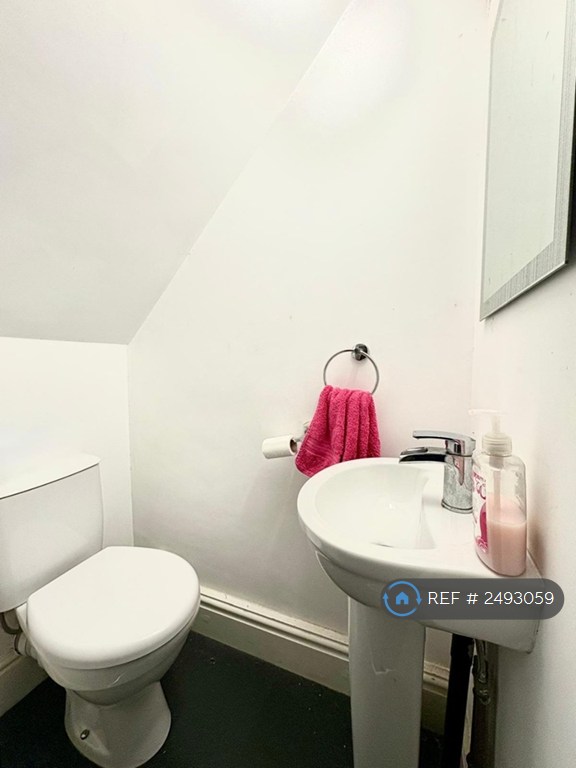 5 bedroom house in Patterdale Road, Liverpool, L15 (5 bed) (#2493059)