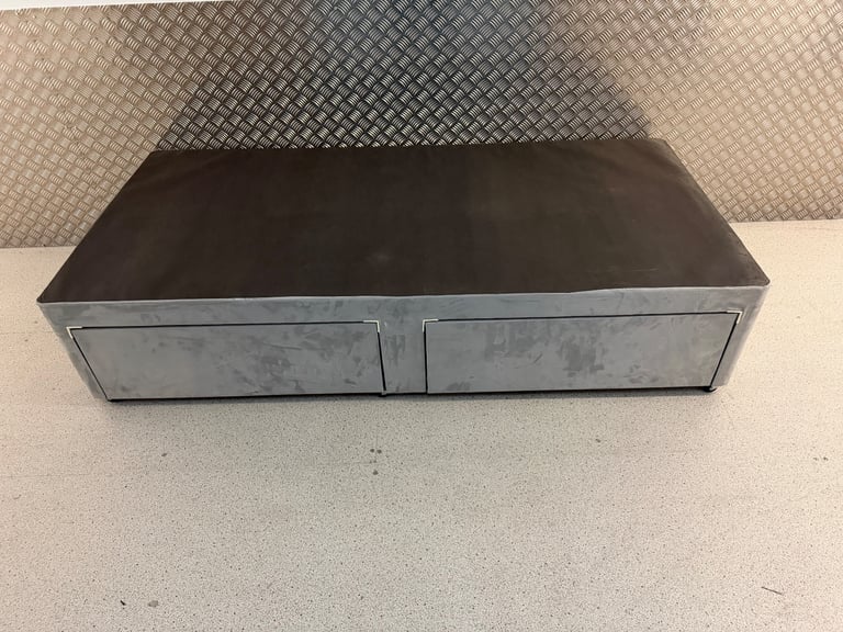 SINGLE DIVAN BED. Free delivery!!!